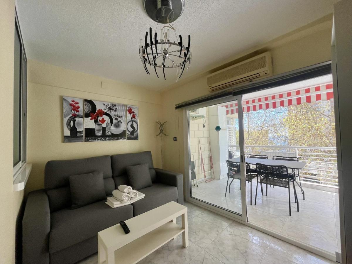 Magnificent Mediterraneo Apartment Benidorm Bagian luar foto